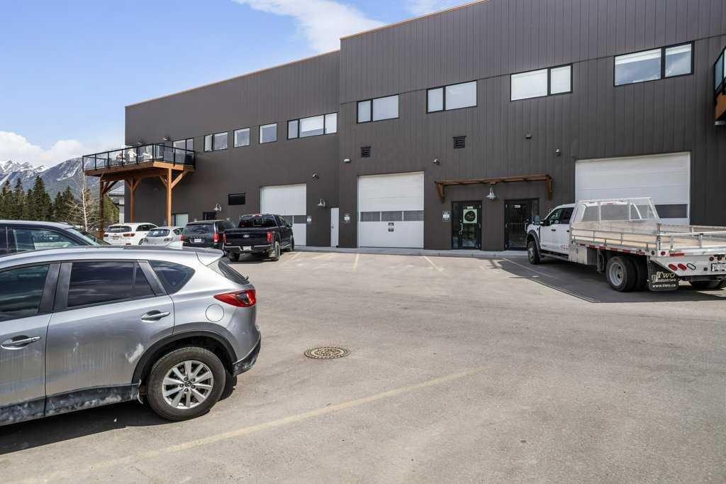 306 Bow Valley Trail 109B