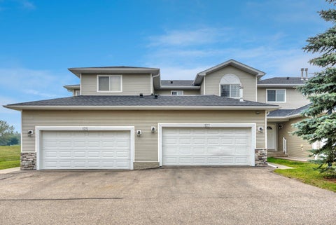 Photo of 127 Hillview Terrace, Strathmore, AB T1P 1X3 (MLS # A2332345)