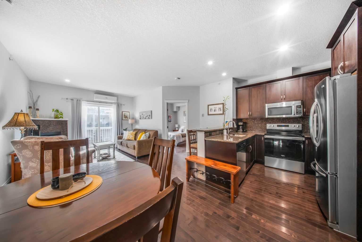 31 Country Village Manor NE 4408