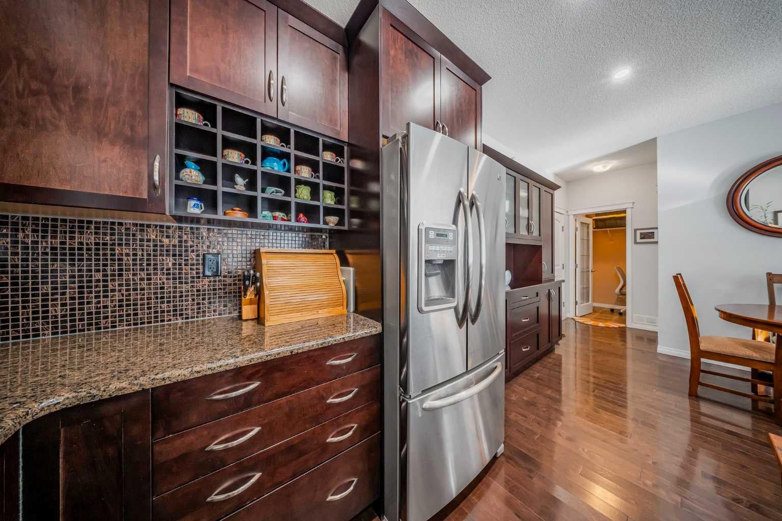 31 Country Village Manor NE 4408