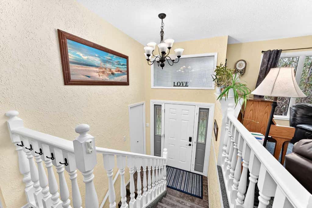 Photo of 613 11 Street, Fort Macleod, AB T0L 0Z0 (MLS # A2339161)
