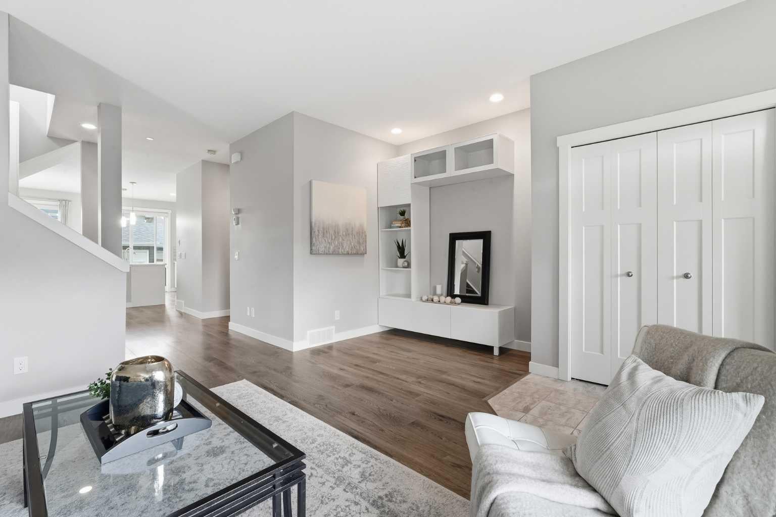 21 Howse Street NE