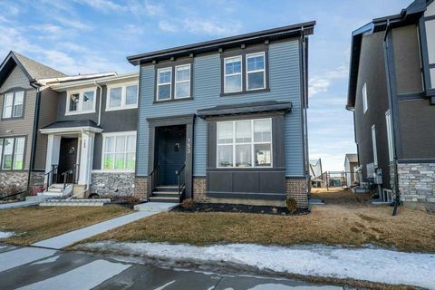Photo of 153 Waterford Boulevard, Chestermere, AB T1X 2M9 (MLS # A2293145)
