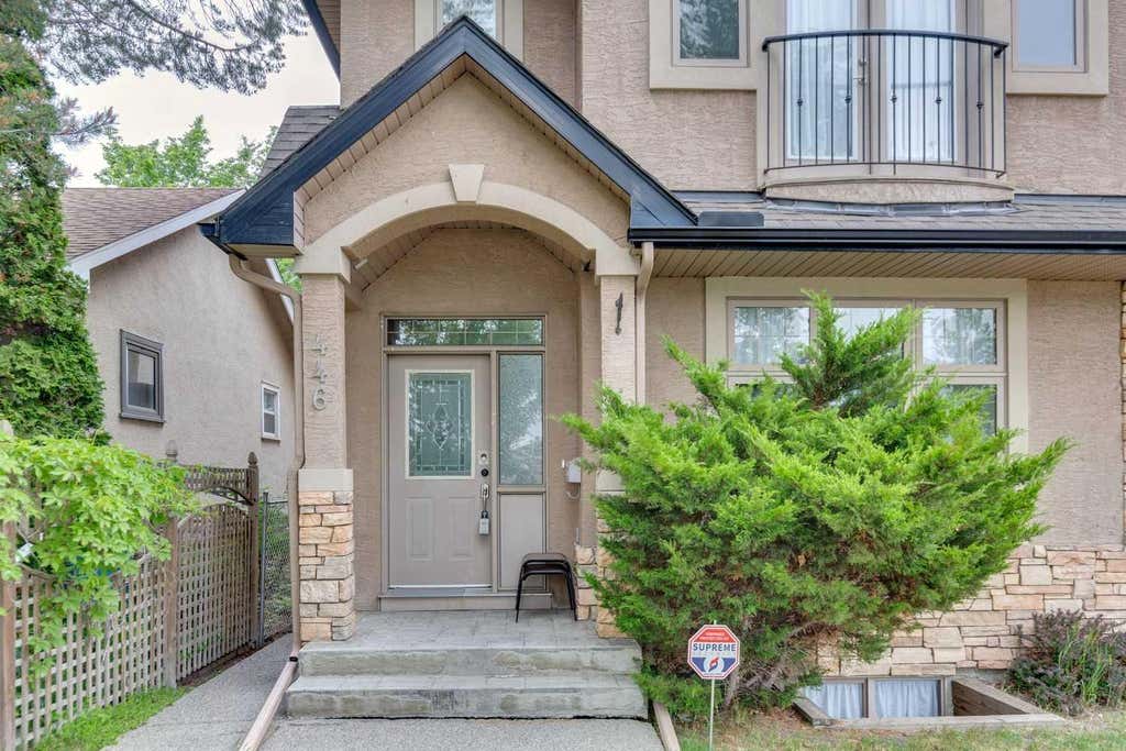 Photo of 446 18 Avenue NE, Calgary, AB T2E 1N4 (MLS # A2323990)