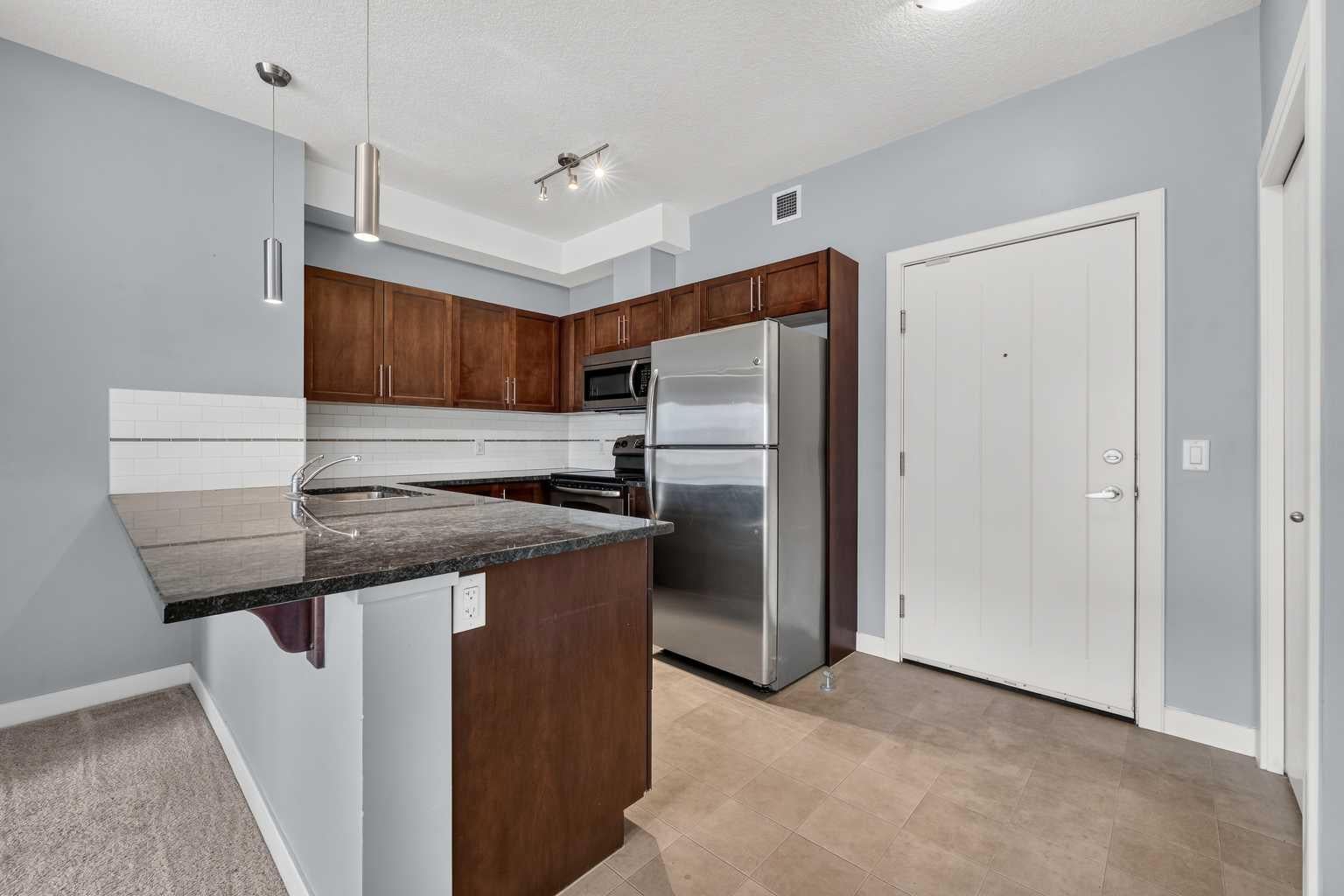 604 East Lake Boulevard NE 2405