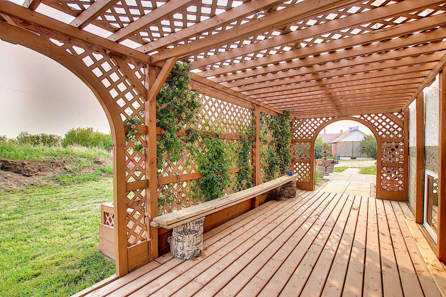 255046 Township Road 250