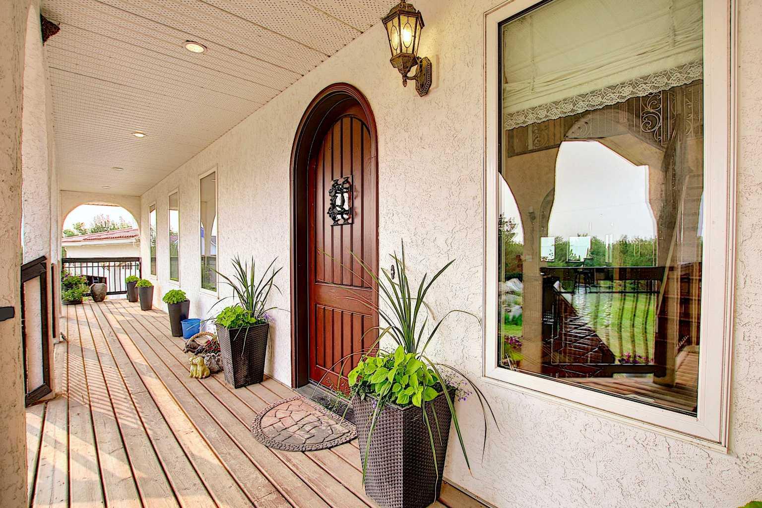 255046 Township Road 250