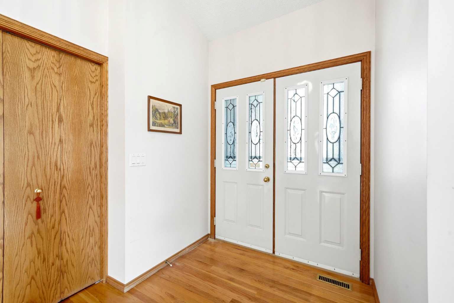 6 Christie Briar Lane SW