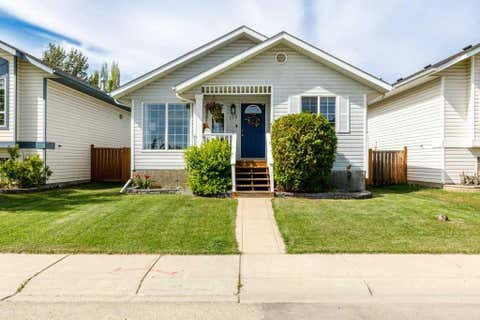 Photo of 172 Duckering Close, Red Deer, AB T4R 2Z4 (MLS # A2334892)