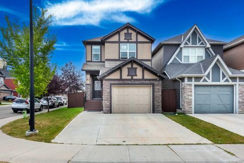 80 Legacy Reach Manor SE Calgary AB T2X 2C5
