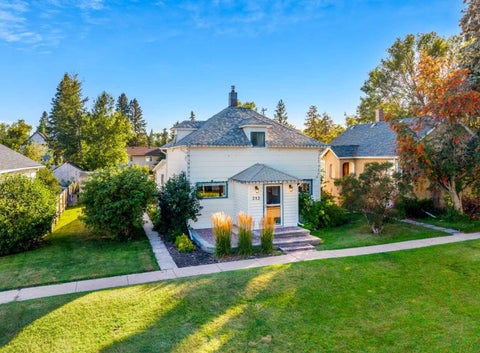 Photo of 213 Main Street, Acme, AB T0M 0A0 (MLS # A2341925)
