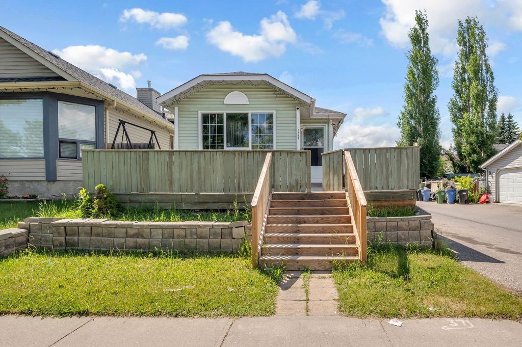 Photo of 6537 68 Street NE, Calgary, AB T3J 2M5 (MLS # A2281518)
