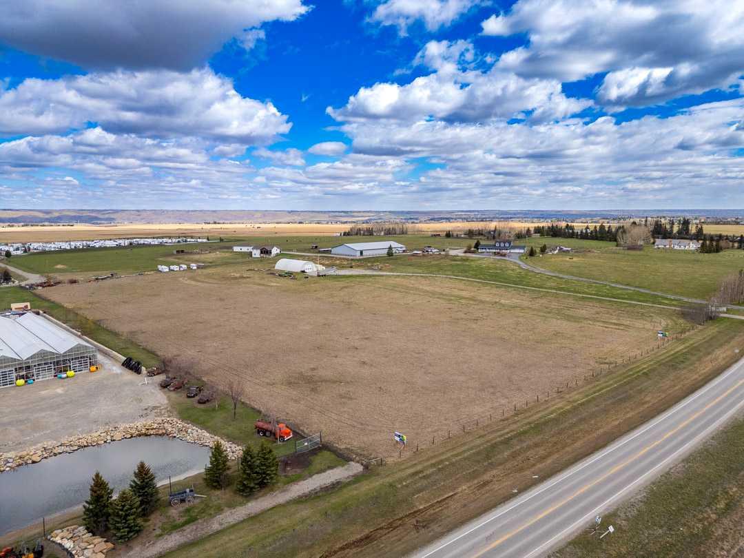 33066 Township Road 250