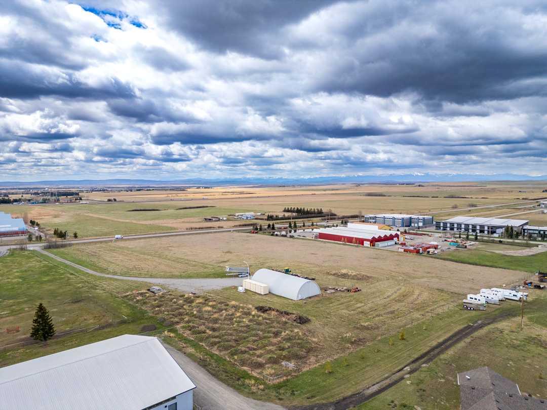 33066 Township Road 250