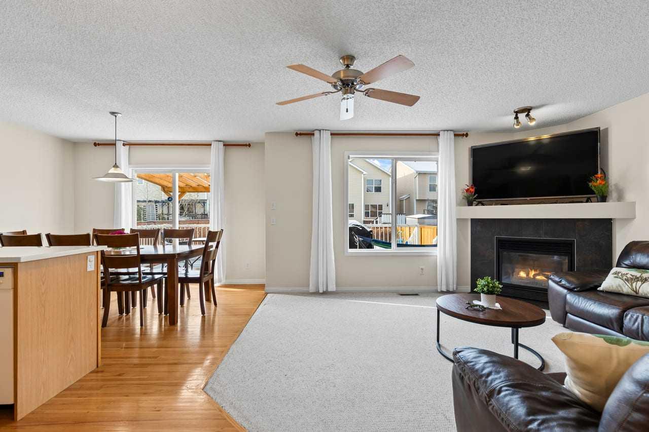 176 Cougar Ridge Circle SW