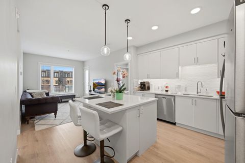 Photo of 660 Shawnee Square SW #104, Calgary, AB T2Y 2N6 (MLS # A2302761)