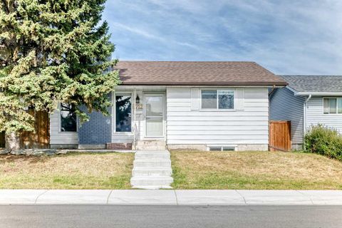 Photo of 6712 23 Avenue NE, Calgary, AB T1Y 1V4 (MLS # A2289596)