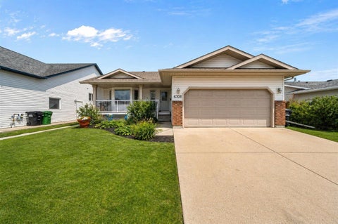 Photo of 6308 30 Avenue, Camrose, AB T4V 4V9 (MLS # A2336503)