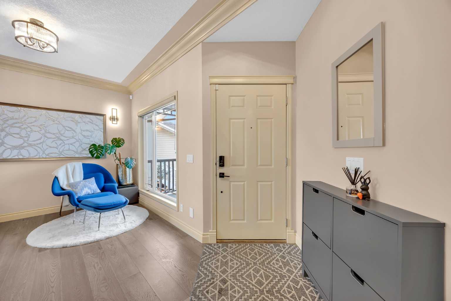 100 Cougarstone Manor SW