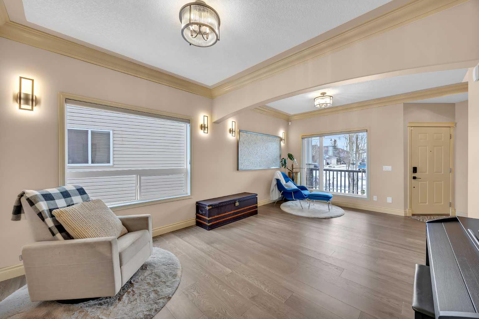 100 Cougarstone Manor SW