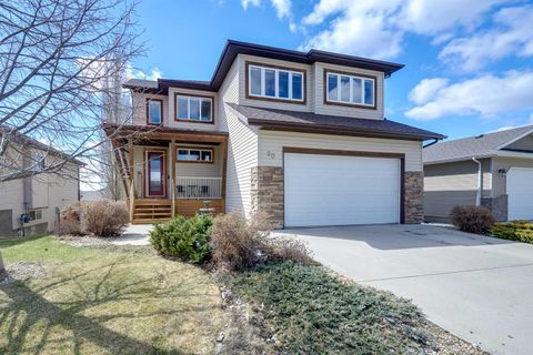 Photo of 20 INGLE Close, Red Deer, AB T4R 3R8 (MLS # A2307734)
