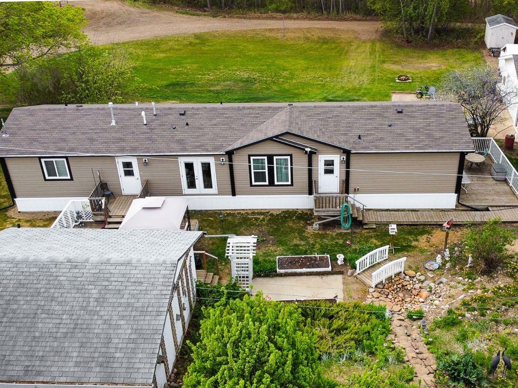 Photo of 016 Maplewood Ave (Railway Ave), Watino, AB T0H 3R0 (MLS # A2295691)