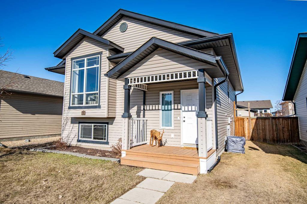 Photo of 60 Garden Road, Lacombe, AB T4L 2P1 (MLS # A2303276)