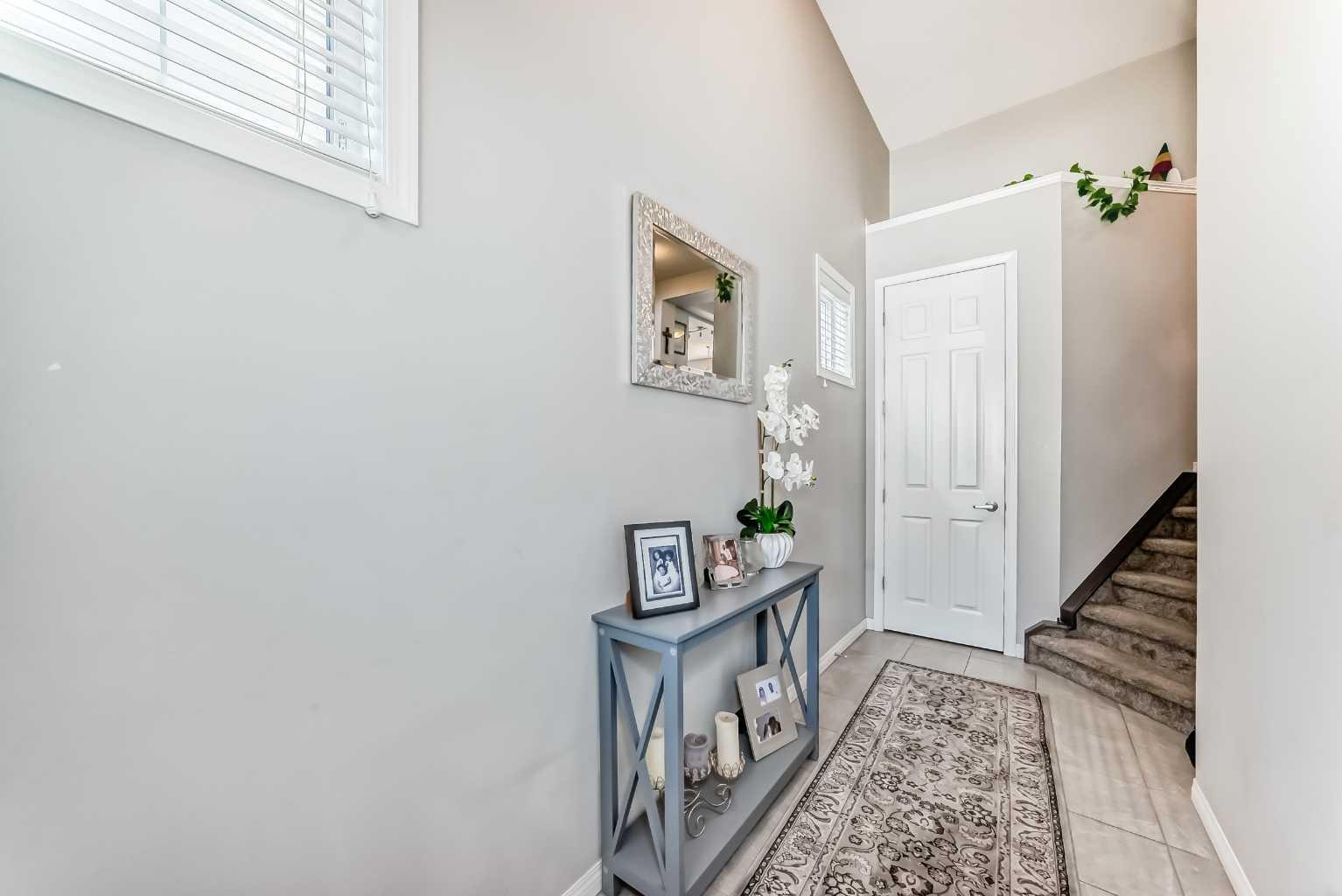 61 Cityscape View NE