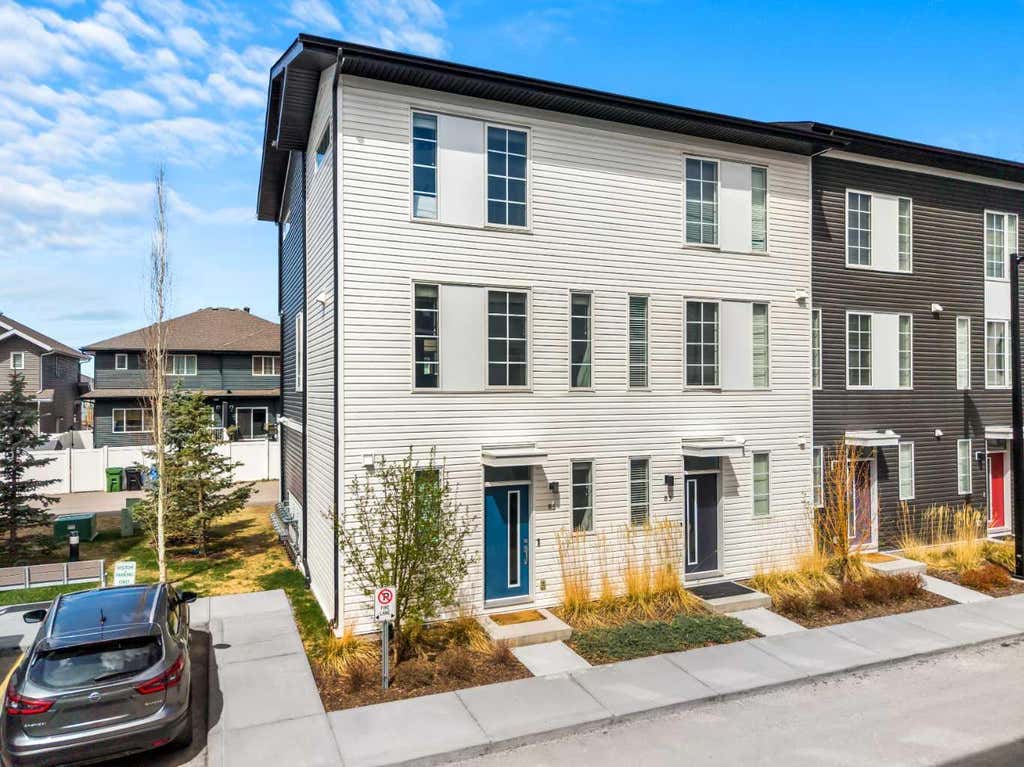 Photo of 85 Walgrove Common SE, Calgary, AB T2X 4C2 (MLS # A2326973)