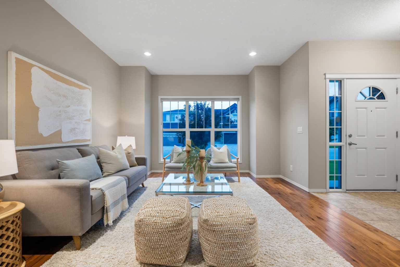 115 Evansborough Crescent NW