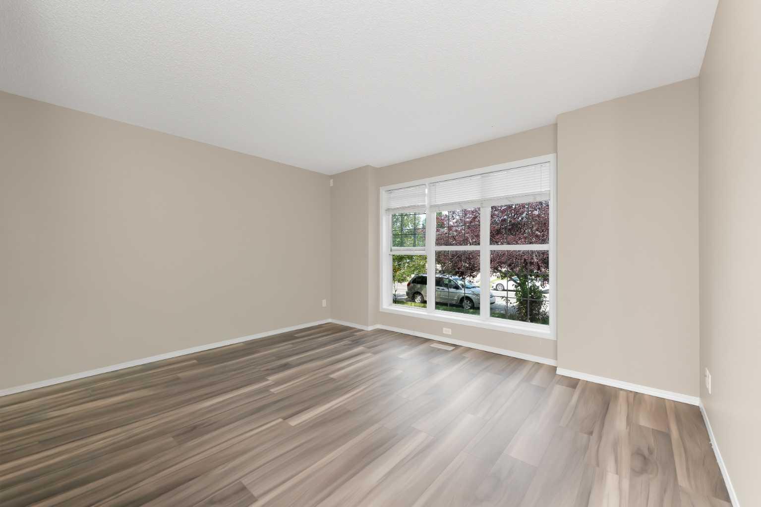 169 Everstone Drive SW