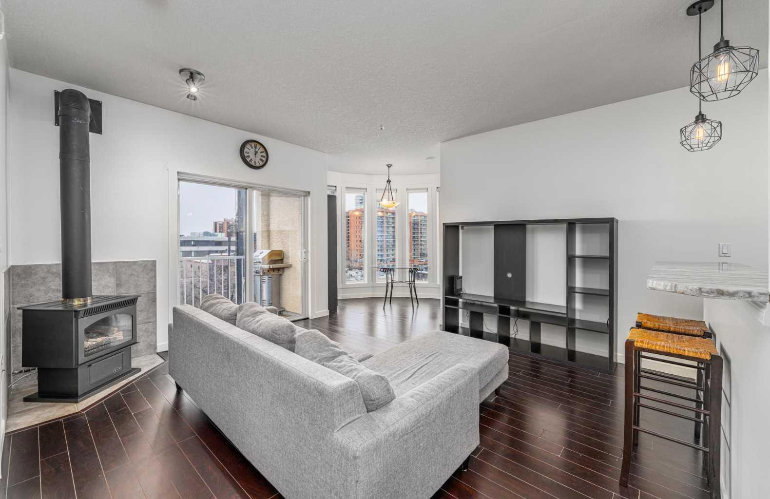 1540 17 Avenue SW 311