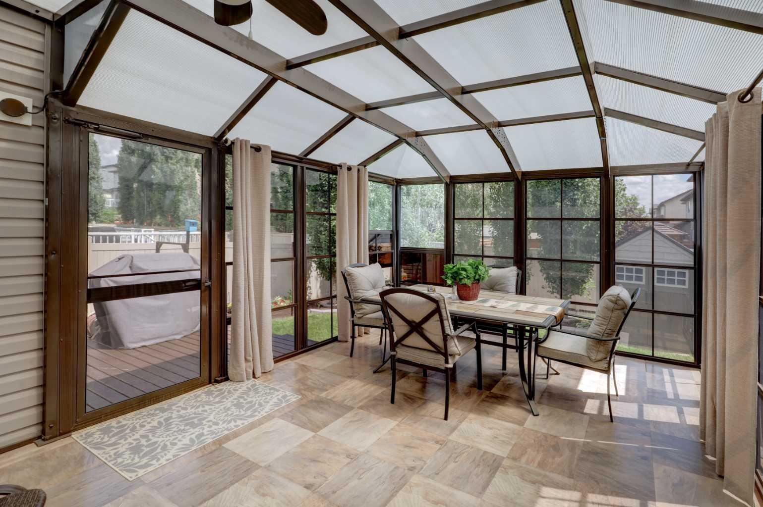 1210 Kingston Crescent SE