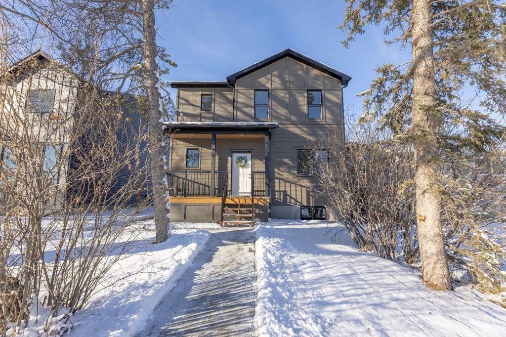 Photo of 1326 23 Street, Didsbury, AB T0M 0W0 (MLS # A2287937)