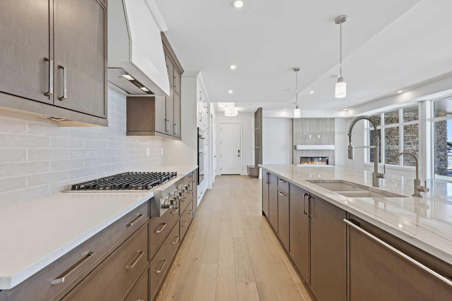 140 Marina Cove SE 202