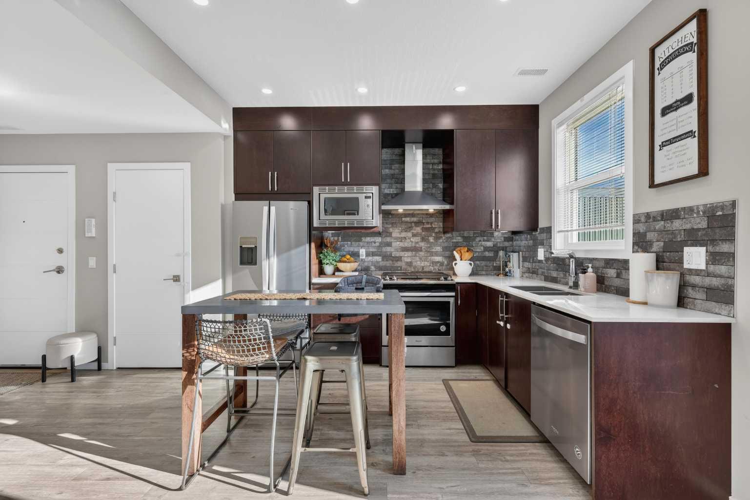 445 Redstone Walk NE 203