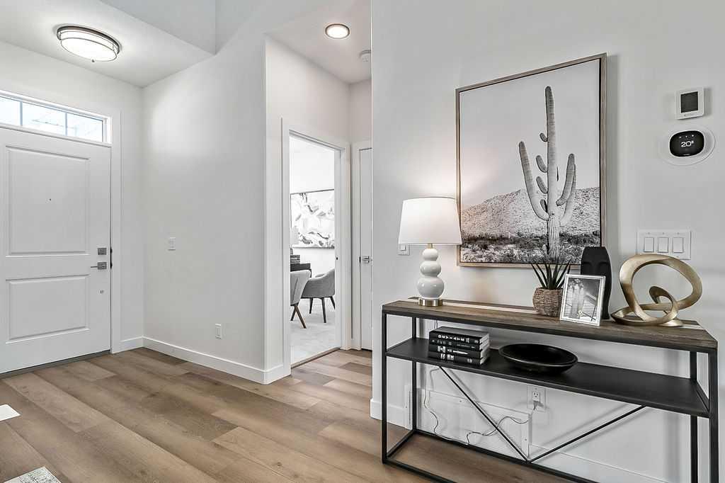 22 Drake Landing Square