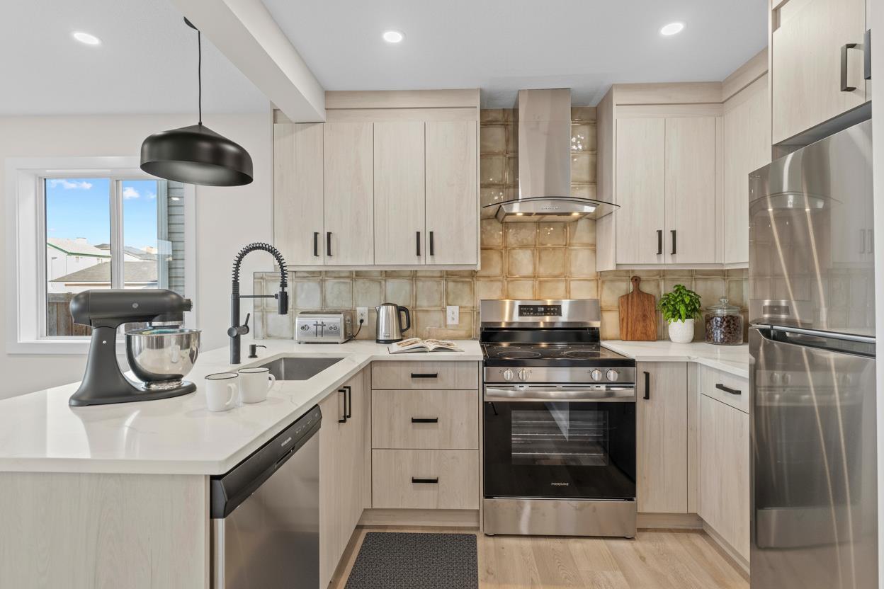 52 Martin Crossing Rise NE