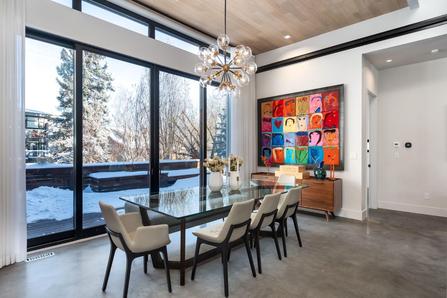 411 Cliffe Avenue SW