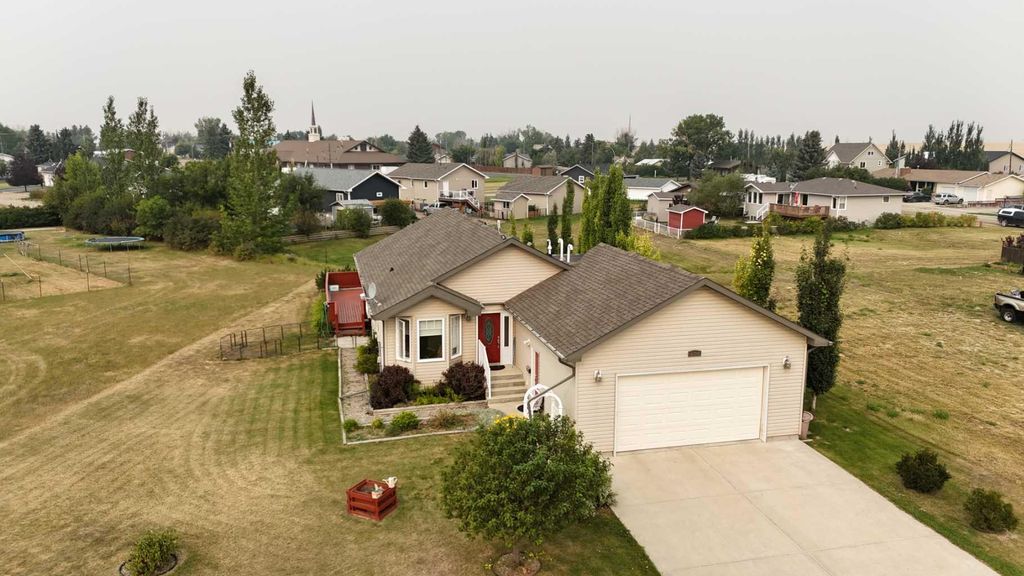 Photo of 514 6A Street N, Champion, AB T0L 0R0 (MLS # A2293298)