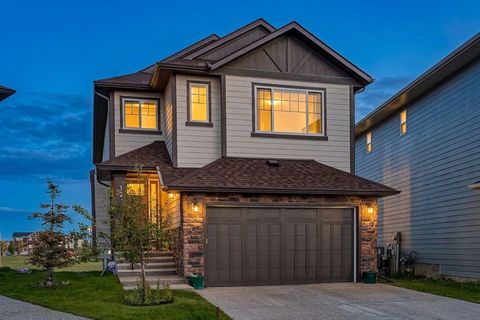 Photo of 32 Legacy Cove SE, Calgary, AB T2X 0Y7 (MLS # A2305209)