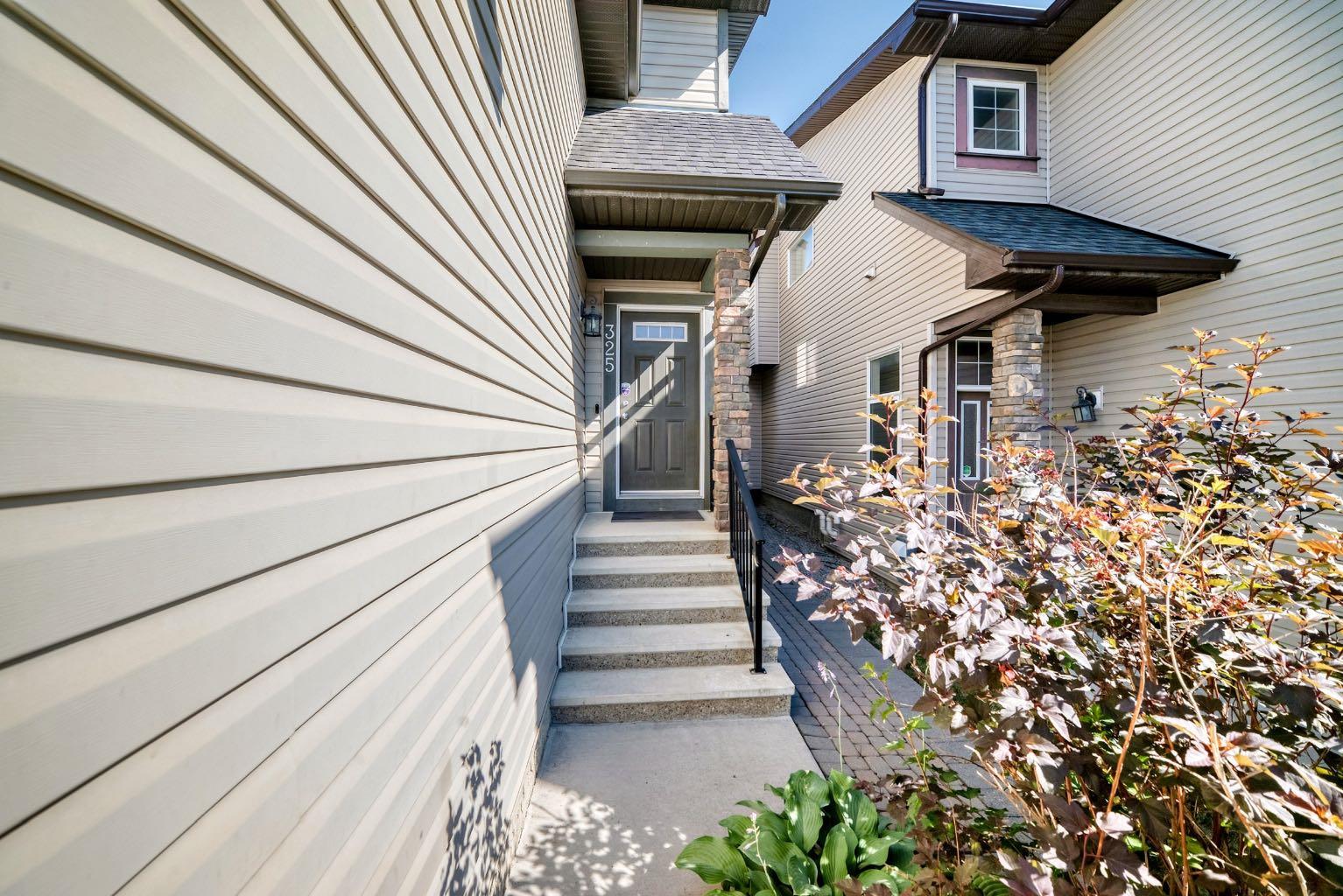 325 Kincora Glen Rise NW