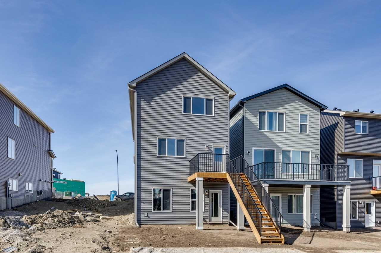 303 Herron Landing NE