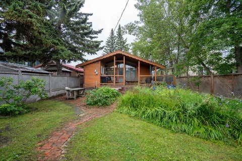 Photo of 5011 38 Street, Sylvan Lake, AB T4S 1B6 (MLS # A2336595)