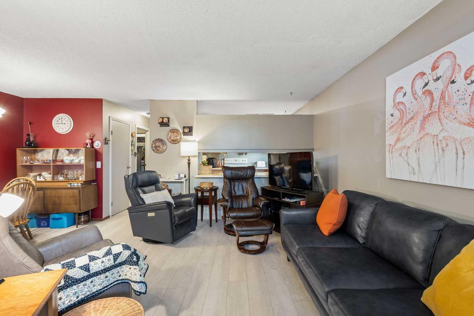 3015 51 Street SW 16