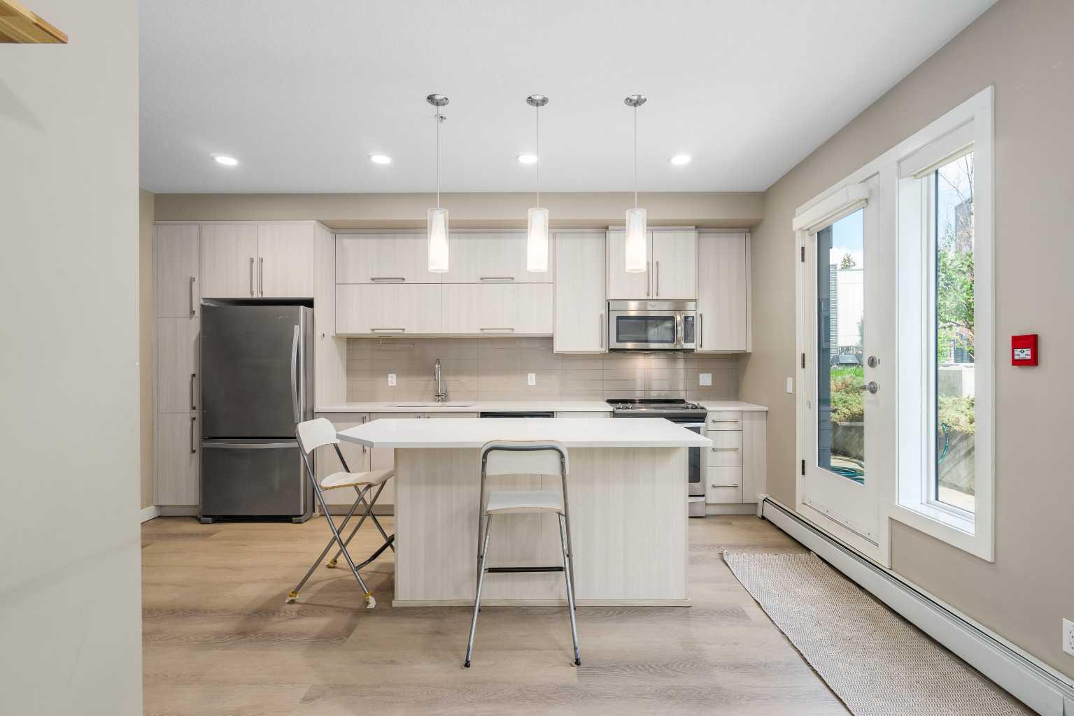 93 34 Avenue SW 316