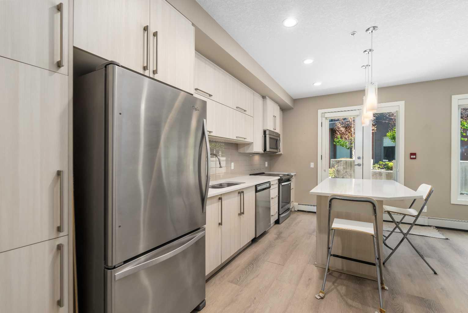 93 34 Avenue SW 316