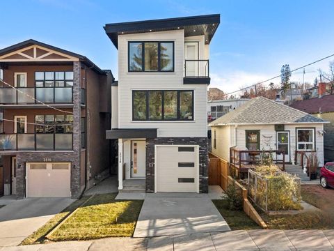 2518 16B Street SW Calgary AB T2T 4L9