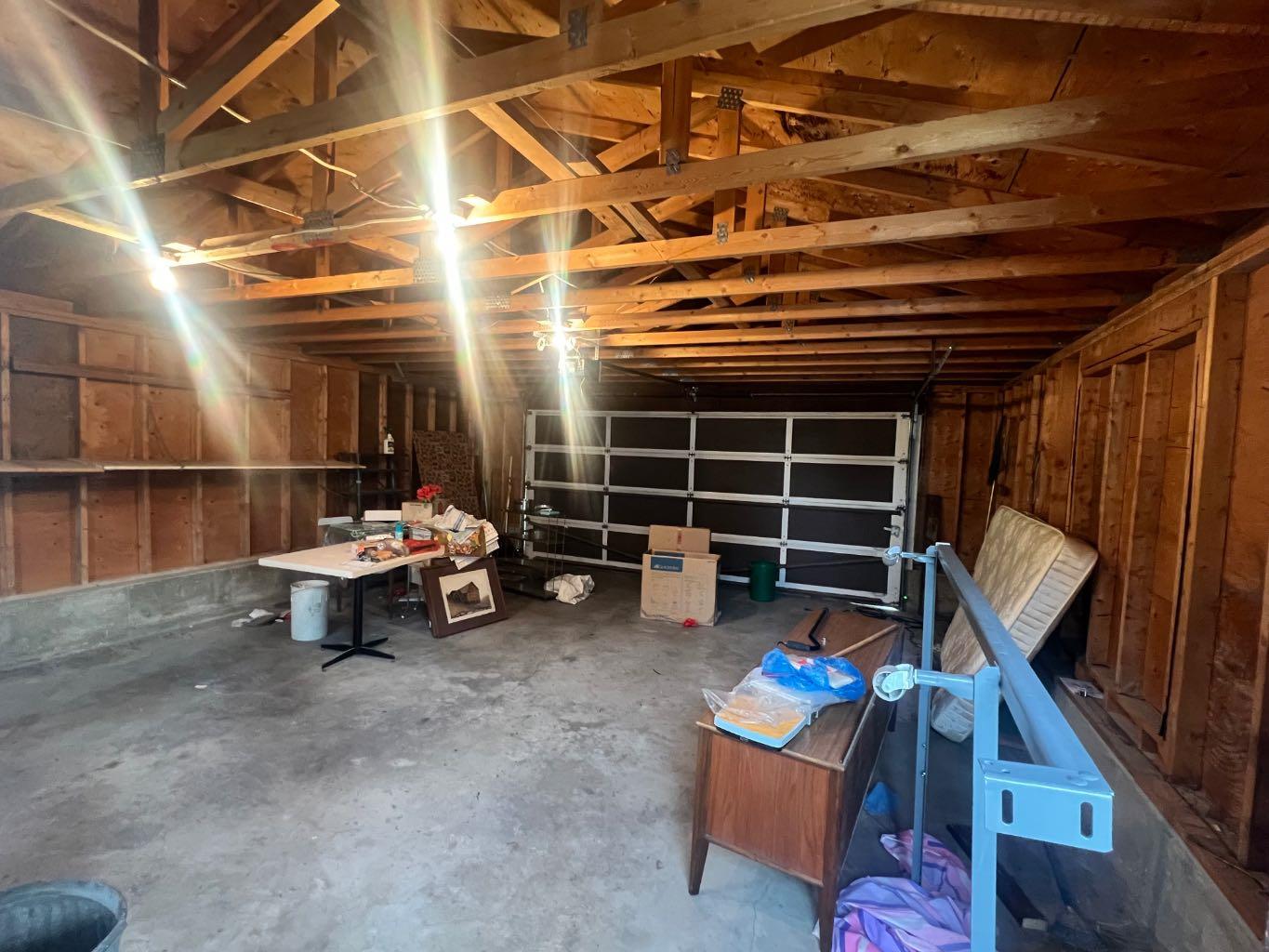 176 Huntchester Crescent NE