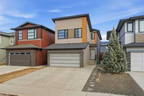 34 Walgrove Link SE Calgary AB T2X 2H6
